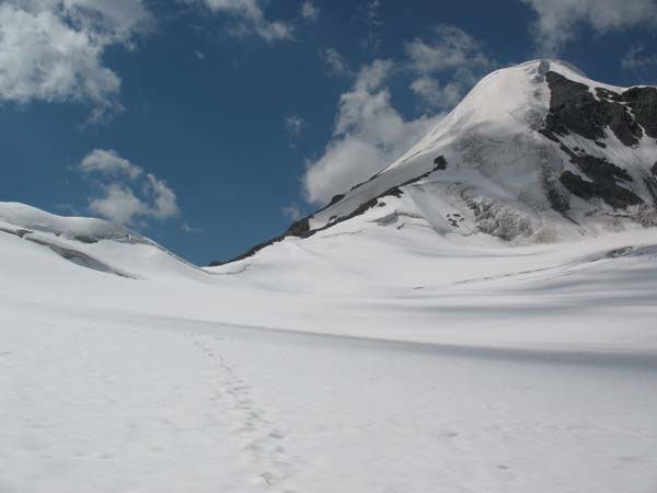 Исходный снимок Седловина перевала Иссык-Ата