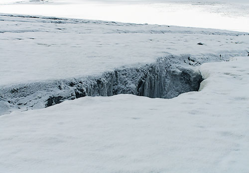 Трещины на леднике Минджилки