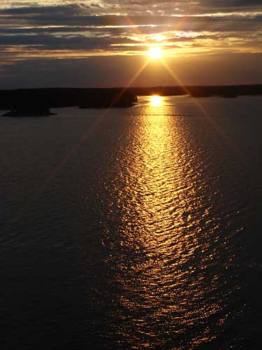 Закатное солнце над Балтикой