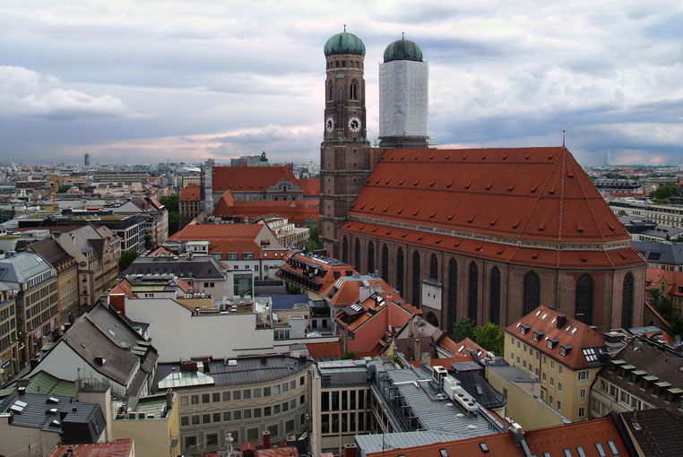 Самая известная церковь Мюнхена Фрауенкирхе