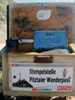 Ящик со штампом  альпийской вершины