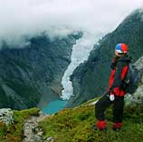 Norwegen der See beim Gletscher Justedalsbrejen