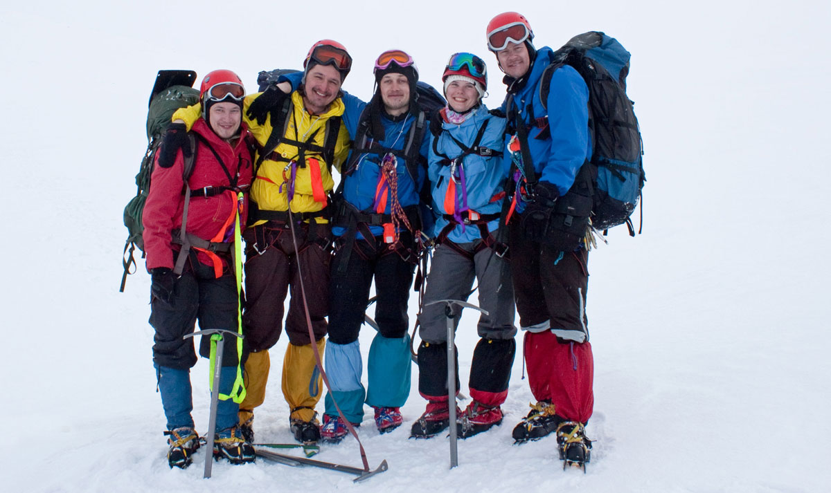 Участники группы после восхождения на гору Пайер
