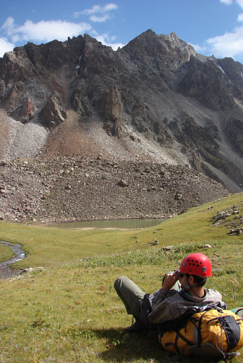 Первый перевал маршрутов туриады по Киргизскому хребту на Тянь-Шане